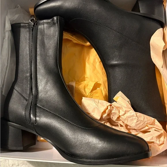 Italian Leather Stretch Sock Bootie Size 8 - Picture 5 of 6